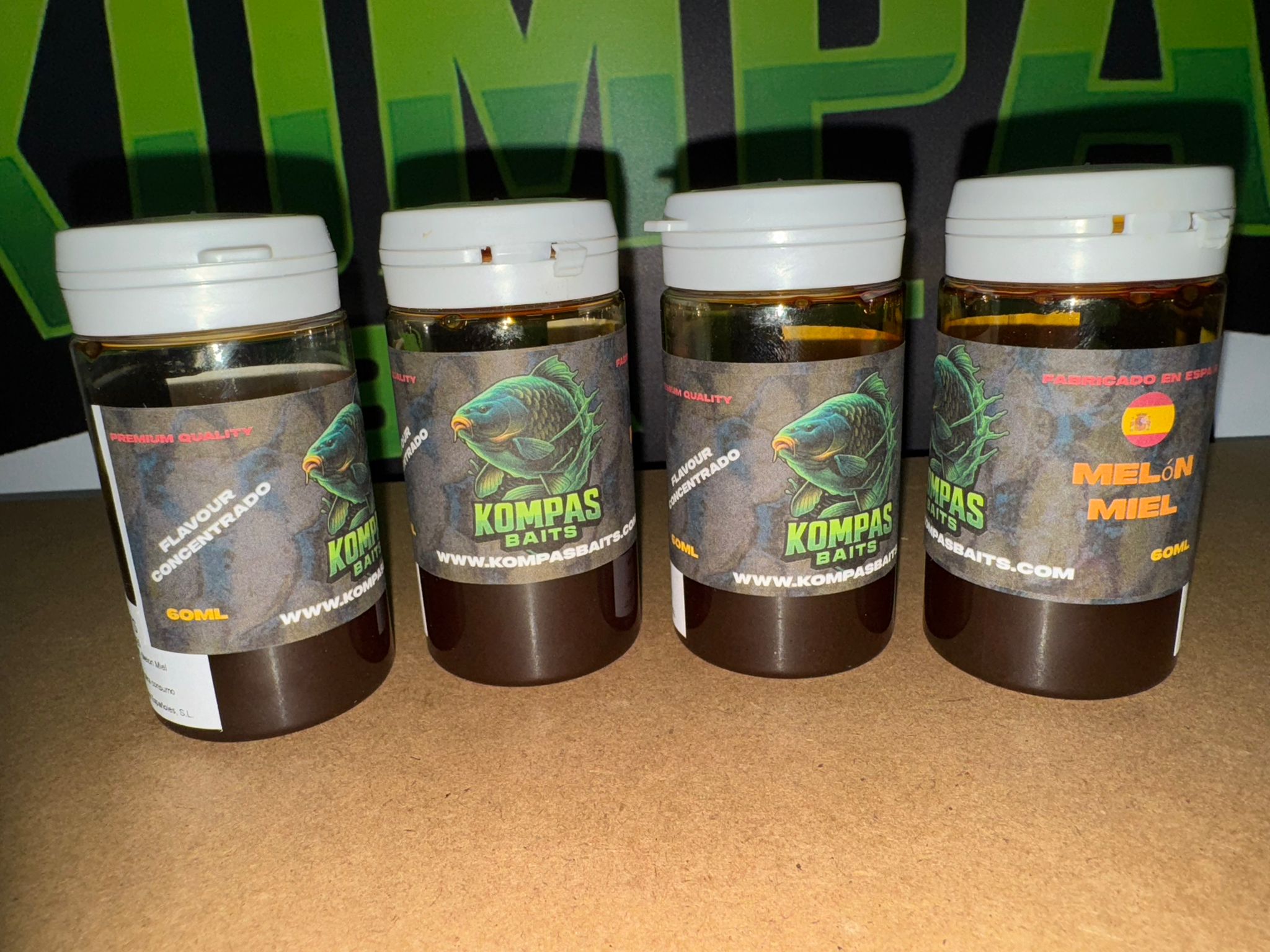 Flavour Concentrado 60 ml Kompas Baits – Especial para Plásticos